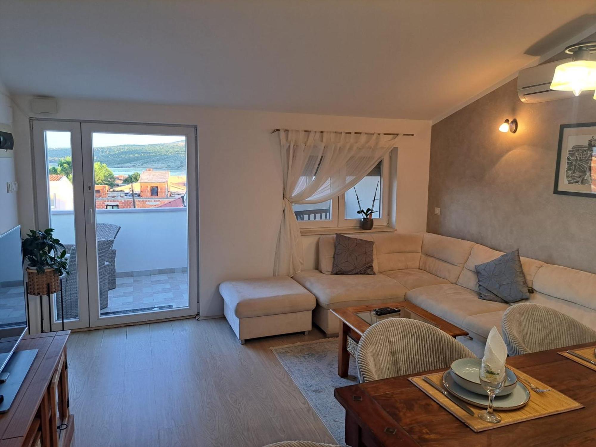 Apartman Lucia Posedarje Ngoại thất bức ảnh