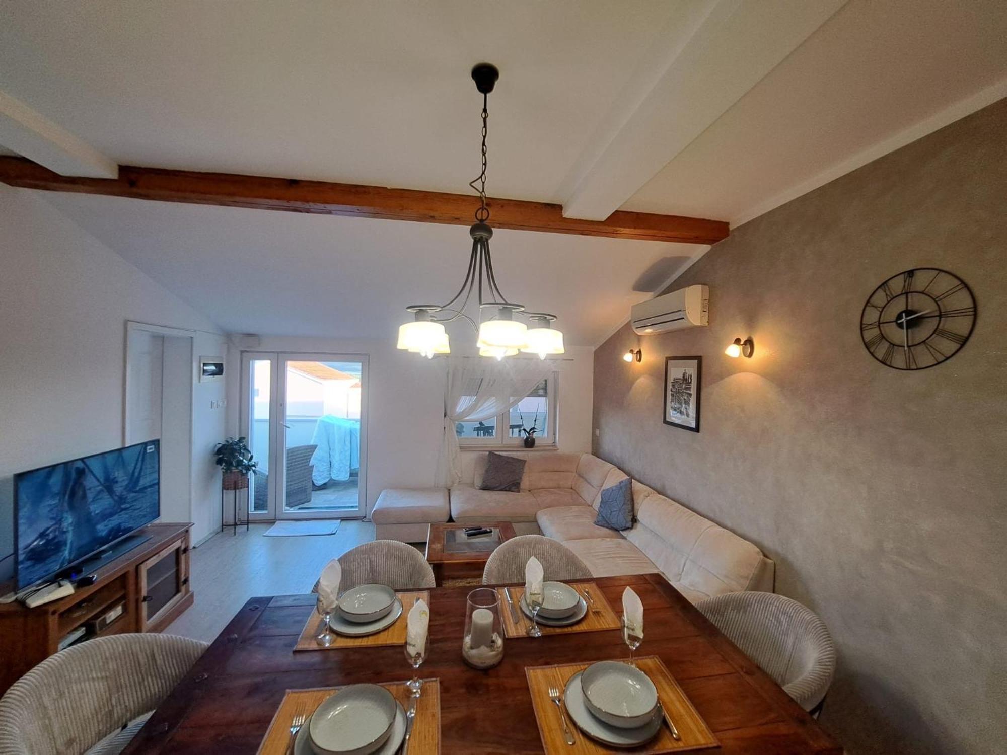 Apartman Lucia Posedarje Ngoại thất bức ảnh